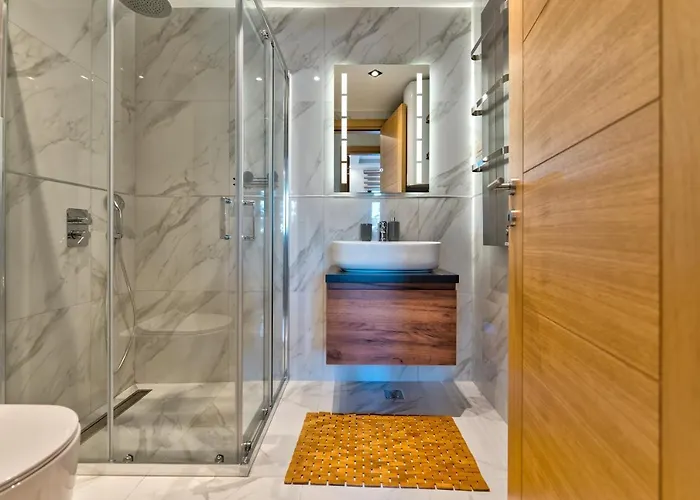 Mount La Boheme شقة زلاتيبور